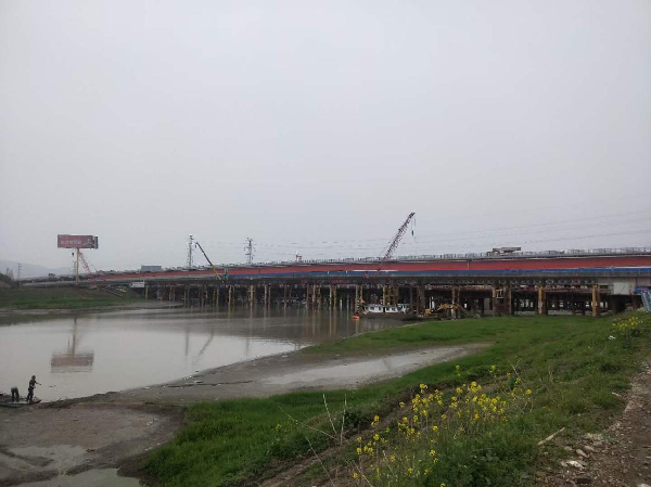 G5011芜湖至林头段改扩建工程牛屯河大桥